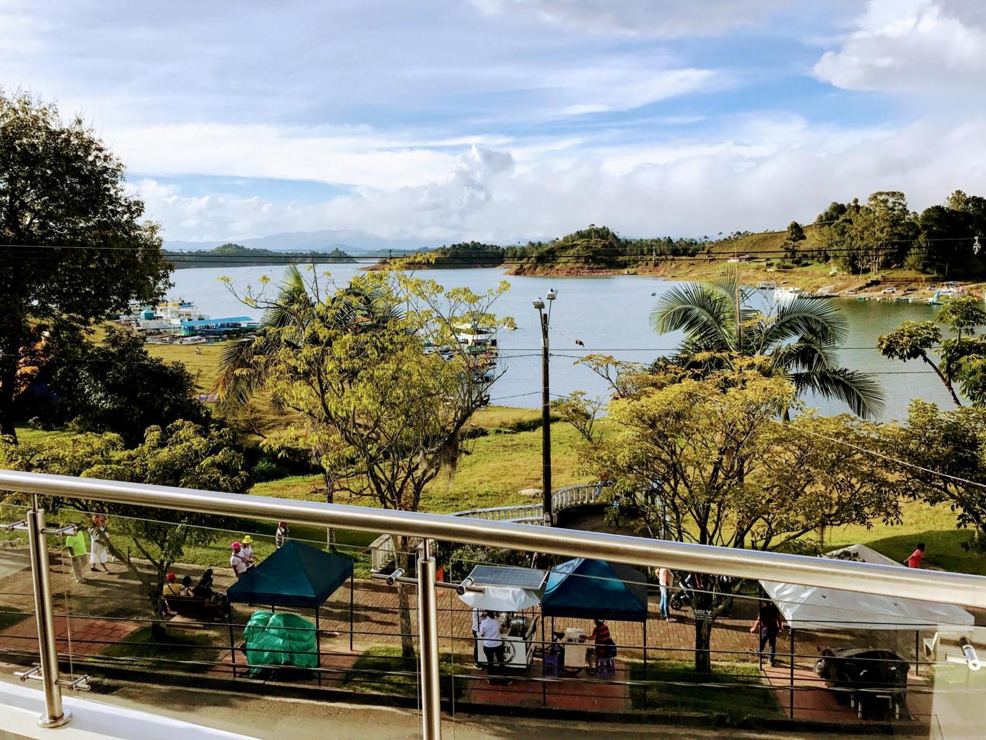Aptos Vista Al Embalse, Frente Al Lago, Restaurantes, Bares Guatapé Chambre photo